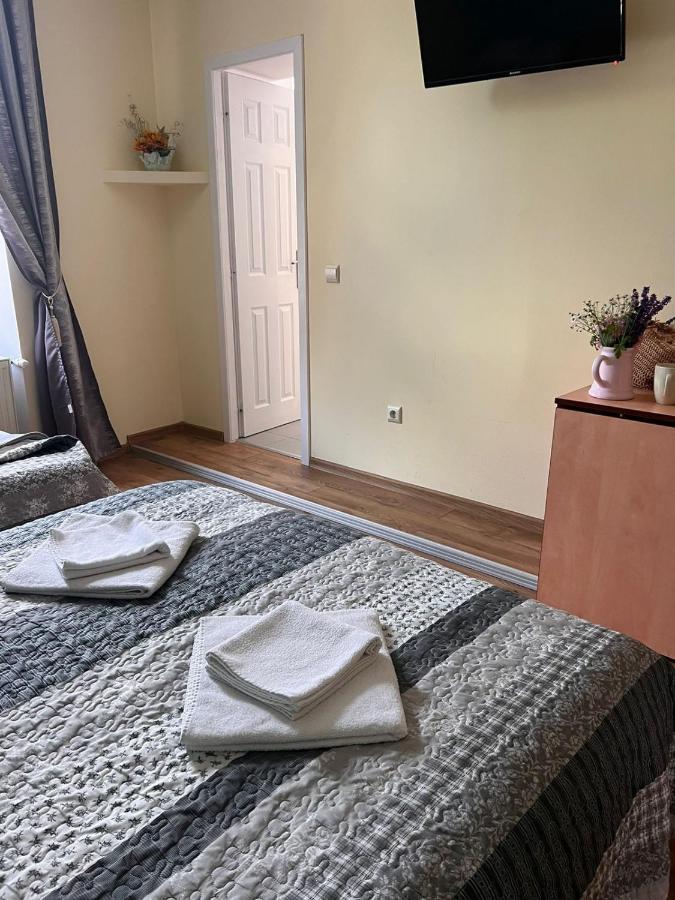 Pension Old City Brasov Ngoại thất bức ảnh